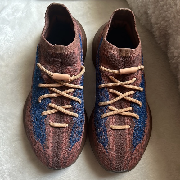 Yeezy boost Azure - Picture 4 of 11